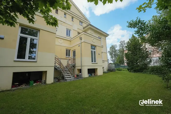 Prodej bytu 4+1, Polička, E. Beneše, 117 m2