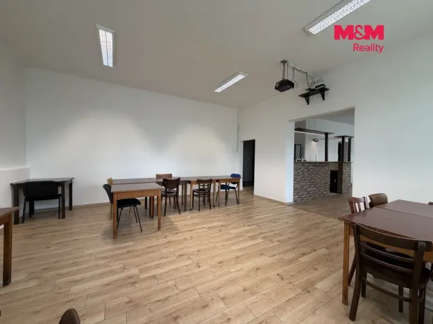 Pronájem restaurace, Vřesovice, 125 m2