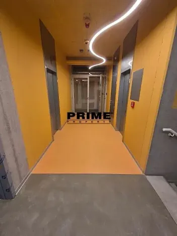 Pronájem kanceláře, Praha - Hlubočepy, Strakonická, 199 m2