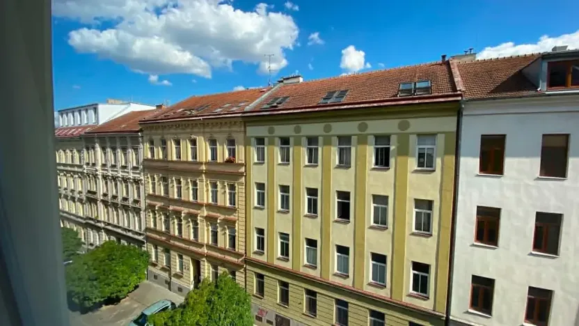 Pronájem bytu 4+1, Brno, Ptašínského, 100 m2