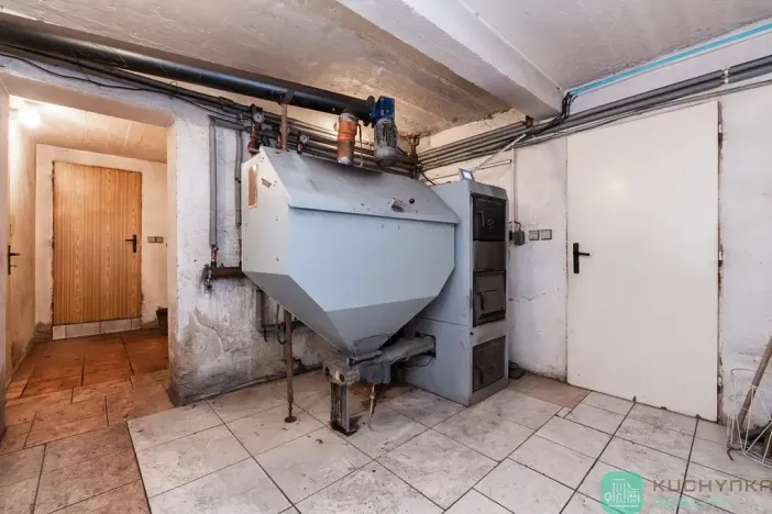 Prodej vícegeneračního domu, Hrob, 346 m2