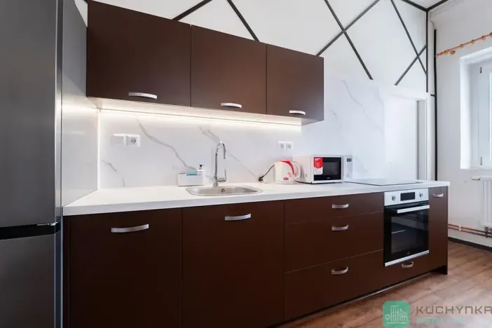 Prodej vícegeneračního domu, Hrob, 346 m2