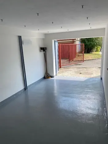 Pronájem garáže, Brno, Irkutská, 21 m2