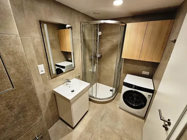 Pronájem bytu 1+kk, Praha, Poděbradská, 36 m2