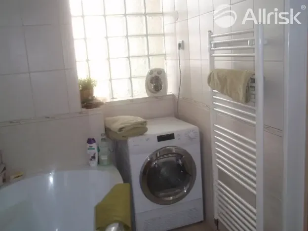 Pronájem bytu 1+kk, Brno, Komárovská, 32 m2