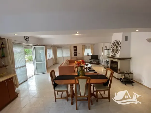 Prodej rodinného domu, Bezvoditsa, Bulharsko, 170 m2