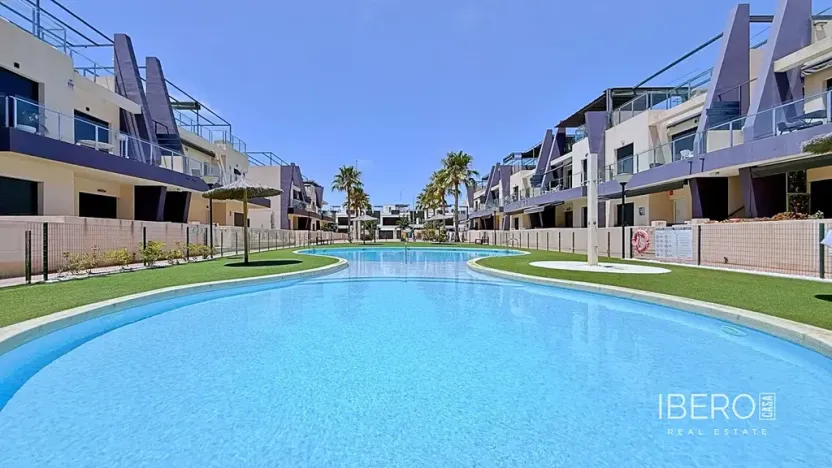 Prodej bytu 4+kk, Pilar de la Horadada, Španělsko, Avenida de la Torre, 108 m2
