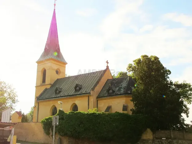 Pronájem bytu 1+kk, Praha - Hloubětín, Šestajovická, 30 m2