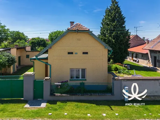 Prodej rodinného domu, Břežany II, 100 m2