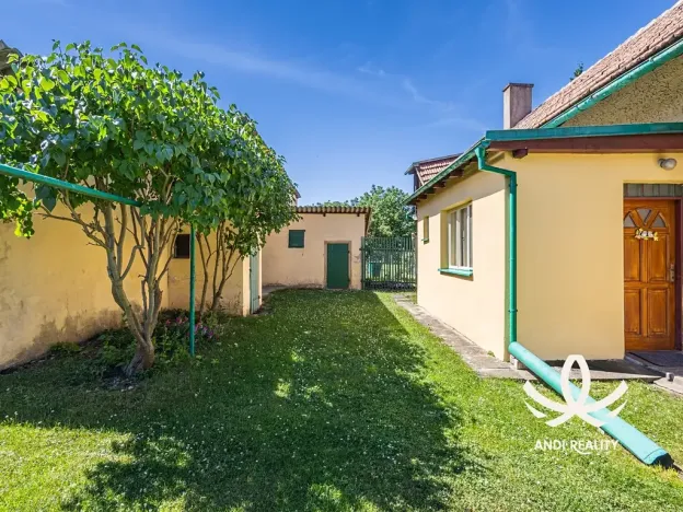 Prodej rodinného domu, Břežany II, 100 m2