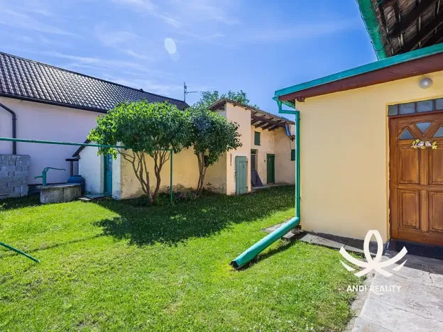 Prodej rodinného domu, Břežany II, 100 m2