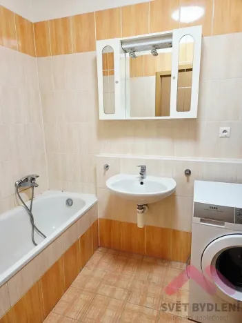 Pronájem bytu 1+kk, Praha - Uhříněves, Václava Trojana, 37 m2
