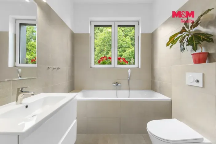 Prodej bytu 4+kk, Křížkový Újezdec - Čenětice, 158 m2