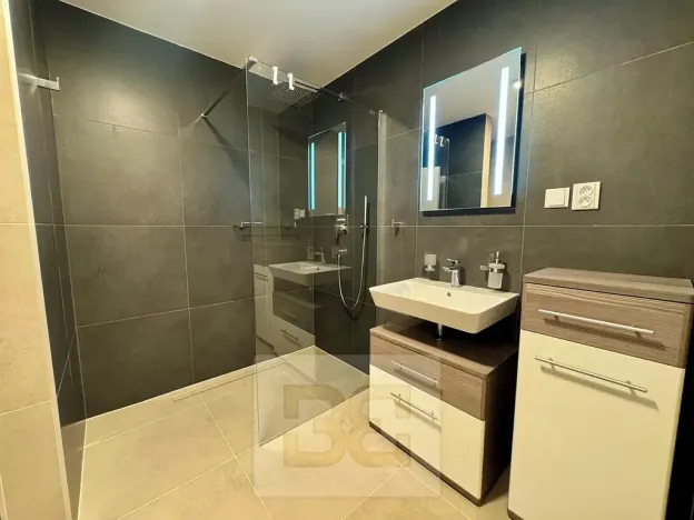Pronájem bytu 2+kk, Otrokovice, Příčná, 56 m2