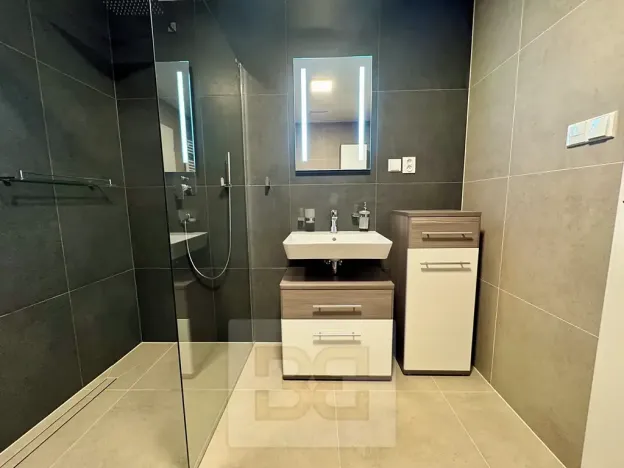 Pronájem bytu 2+kk, Otrokovice, Příčná, 56 m2