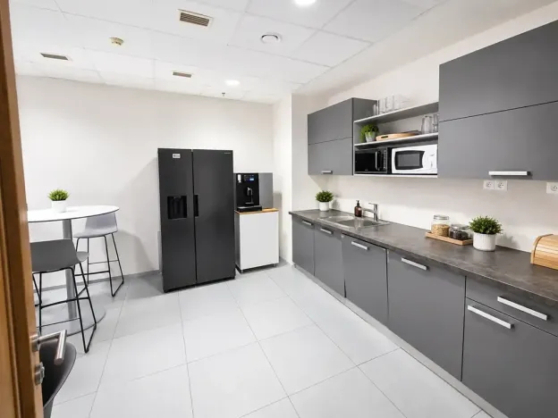 Pronájem kanceláře, Praha - Prosek, Prosecká, 246 m2