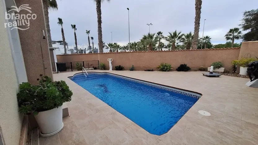 Prodej rodinného domu, Guardamar del Segura, Alicante, Španělsko, 92 m2
