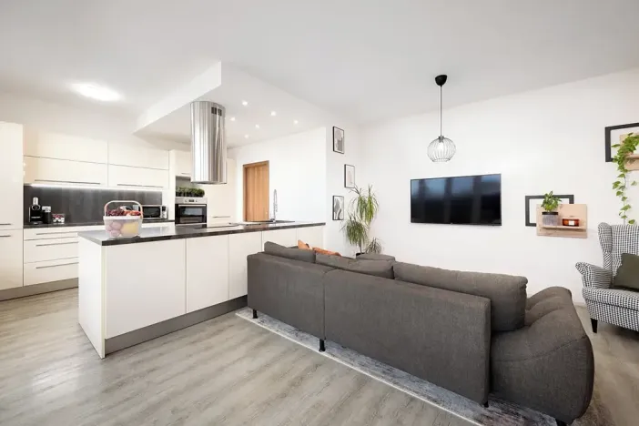 Pronájem bytu 3+kk, Brno, U Leskavy, 100 m2
