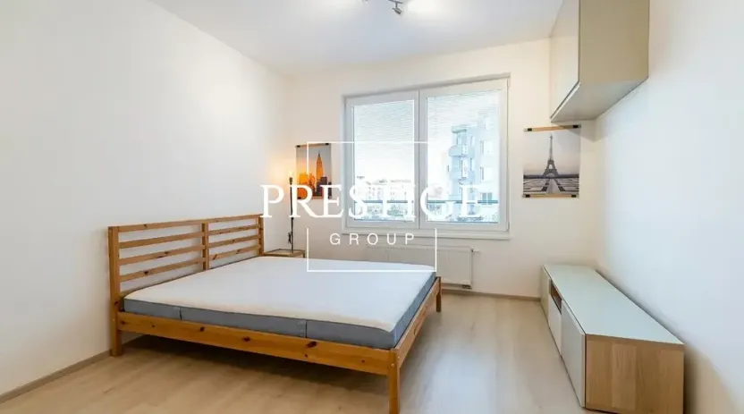 Pronájem bytu 1+kk, Praha - Letňany, Hlučkova, 30 m2