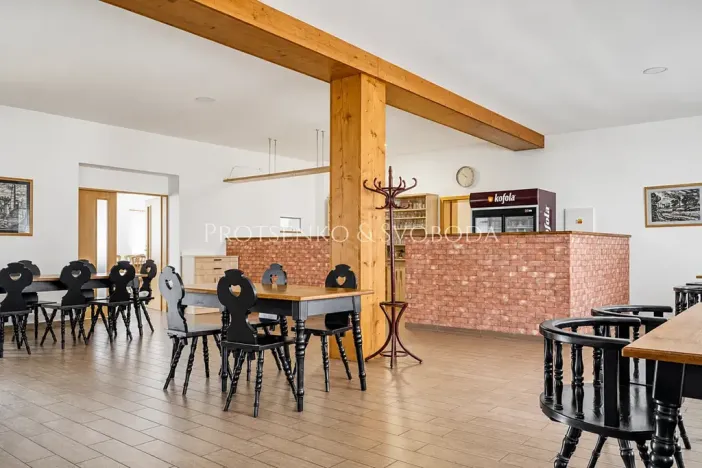 Prodej restaurace, Dobšice, Lahoferova, 218 m2