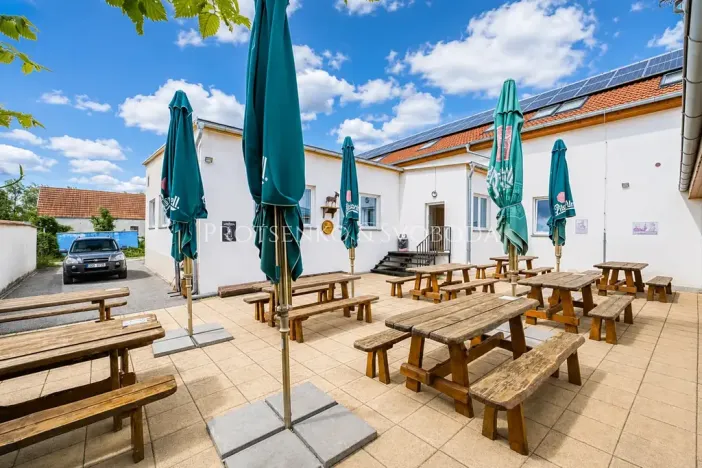 Prodej činžovního domu, Dobšice, Lahoferova, 218 m2