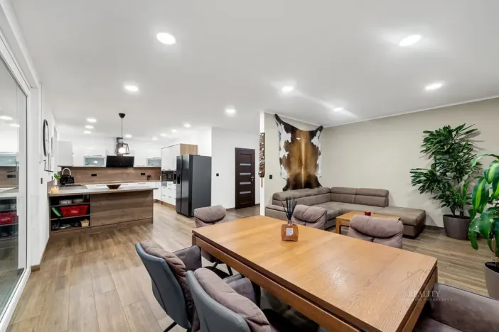 Prodej rodinného domu, Mělnické Vtelno - Radouň, Mělnická, 221 m2