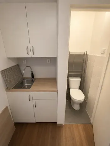 Pronájem obchodního prostoru, Praha - Smíchov, Radlická, 25 m2