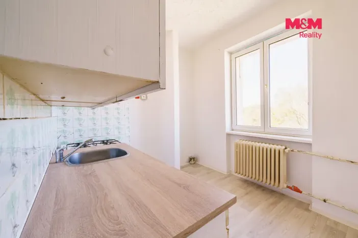 Prodej bytu 2+1, Plesná, 5. května, 50 m2