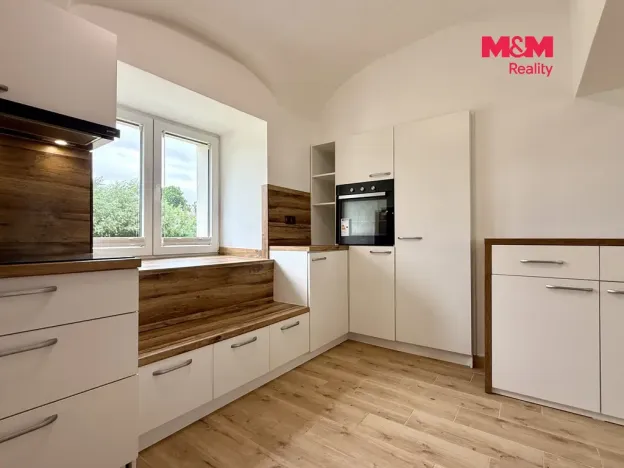 Pronájem bytu 2+1, Hobšovice - Skůry, 78 m2