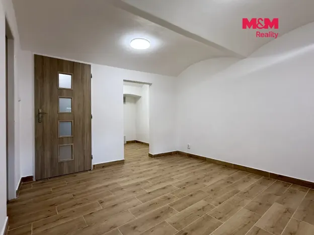 Pronájem bytu 2+1, Hobšovice - Skůry, 78 m2