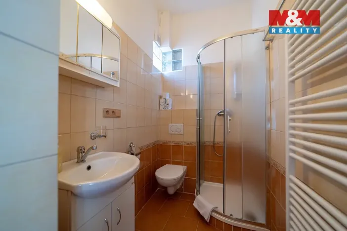 Prodej ubytování, Brandýs nad Orlicí, Husova, 340 m2