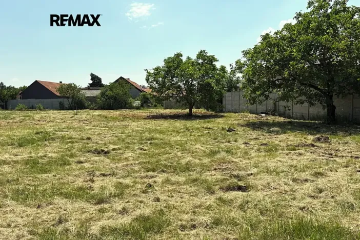 Prodej pozemku pro bydlení, Krakovany, 1477 m2