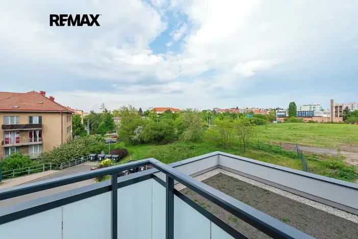 Pronájem bytu 2+kk, Praha - Strašnice, Strančická, 48 m2