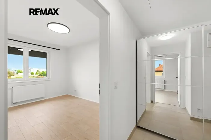 Pronájem bytu 2+kk, Praha - Strašnice, Strančická, 48 m2