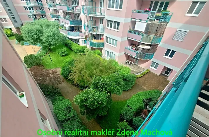 Pronájem bytu 2+kk, Praha - Strašnice, Gutova, 55 m2