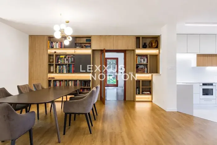 Prodej rodinného domu, Zvole, Hlavní, 378 m2