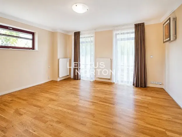 Pronájem rodinného domu, Praha - Veleslavín, Nad hradním potokem, 350 m2