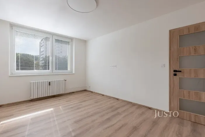 Pronájem bytu 2+1, Zlín, L. Váchy, 54 m2