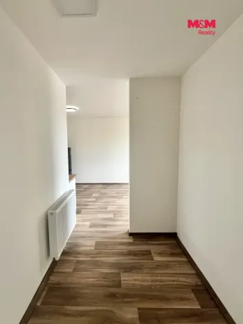 Pronájem bytu 2+kk, Tlučná, Tlučenská kolonie, 37 m2