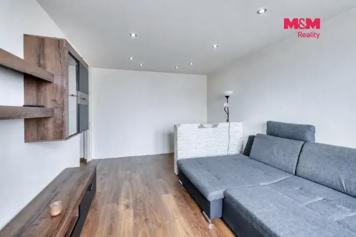 Pronájem bytu 2+1, Lesná, 52 m2
