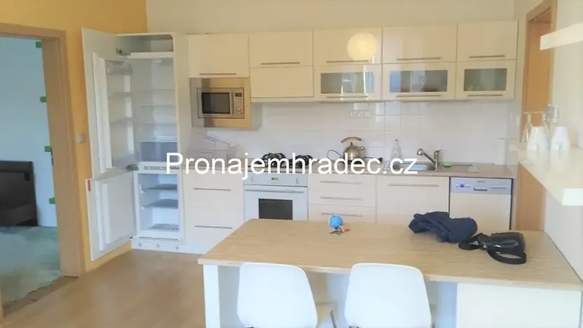 Pronájem bytu 2+kk, Hradec Králové, Mánesova, 48 m2