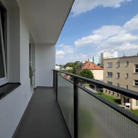 Pronájem bytu 2+kk, Praha - Strašnice, Dubečská, 46 m2