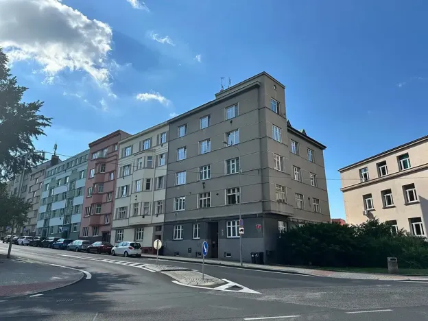 Pronájem bytu 2+1, Děčín, Čsl. armády, 62 m2