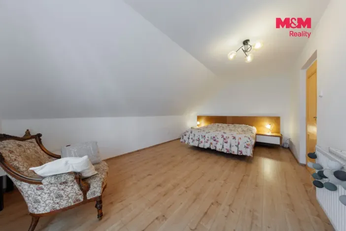 Prodej činžovního domu, Karlovy Vary - Dvory, V Lučinách, 330 m2