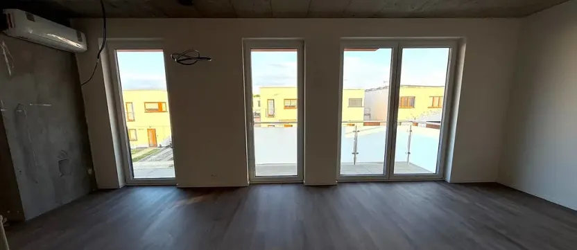 Prodej bytu 3+kk, Praha - Hostavice, Lomnická, 80 m2