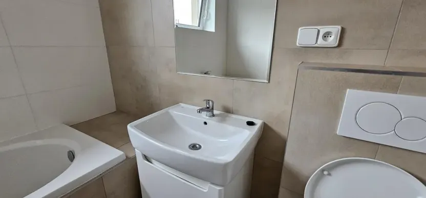 Pronájem rodinného domu, Veverské Knínice, 180 m2