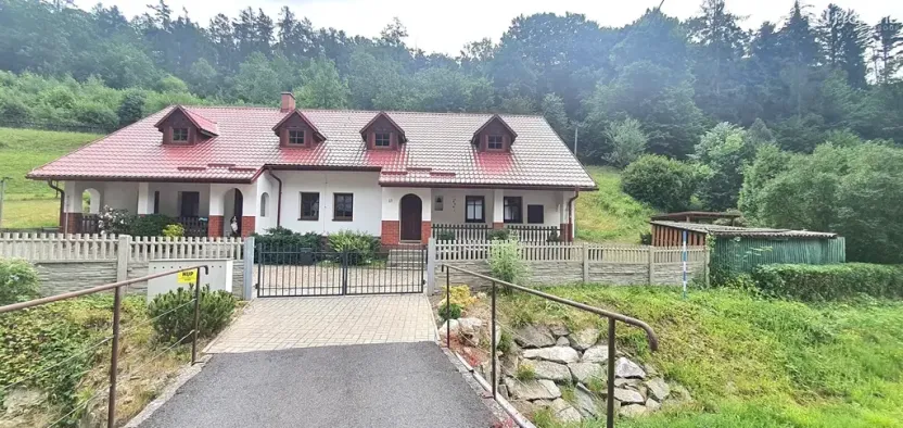 Prodej apartmánu, Šumvald, 350 m2