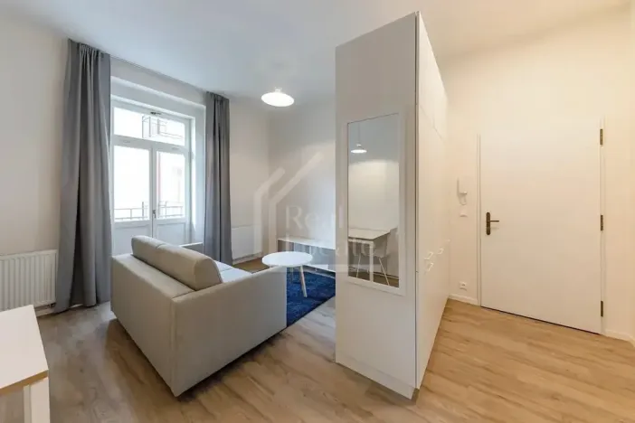 Pronájem bytu 1+kk, Praha - Holešovice, Milady Horákové, 30 m2