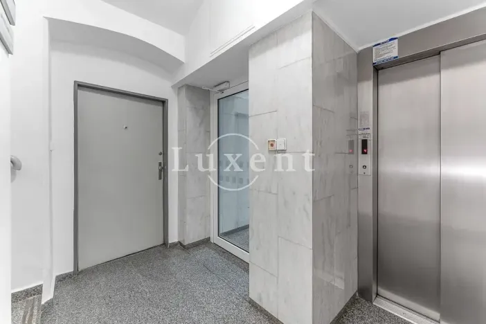 Prodej činžovního domu, Praha - Nové Město, Na bojišti, 805 m2