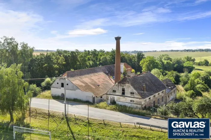 Prodej výrobních prostor, Šebkovice, 2000 m2